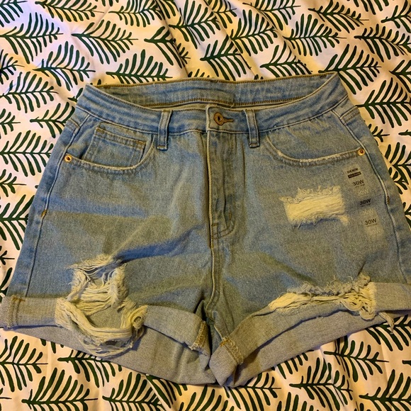 High waisted shorts - Picture 1 of 2